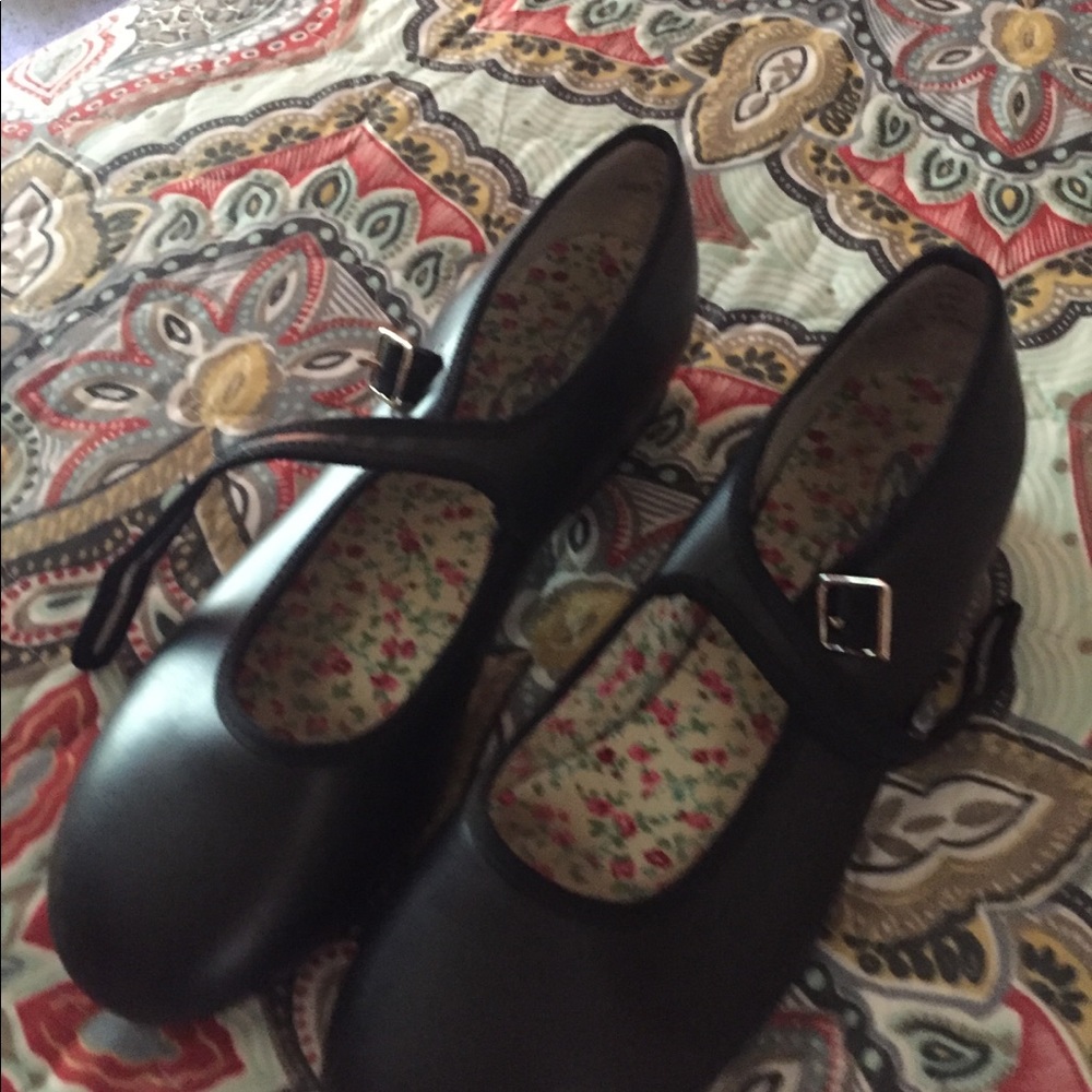 Capezio tap shoes